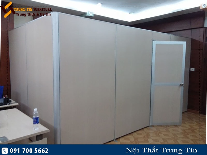 Vách ngăn văn phòng lửng VNN10 - hiện đại, giá tốt